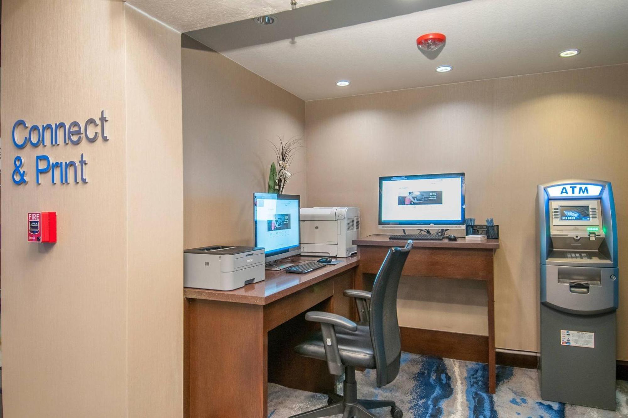Fairfield & By Marriott Dallas Dfw Airport South/irving 3*