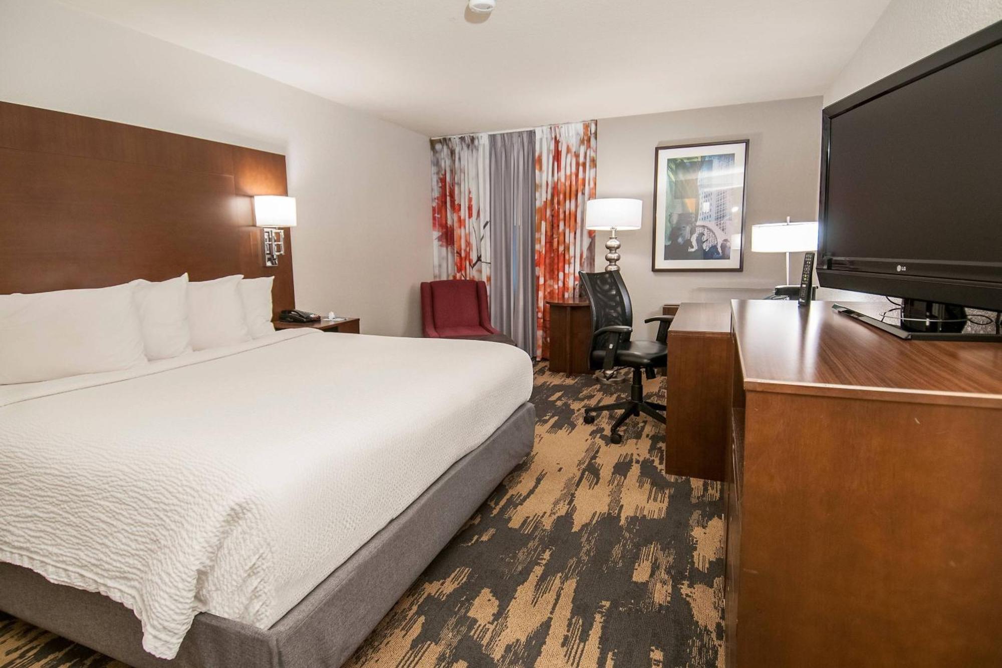 Hotel Fairfield & By Marriott Dallas Dfw Airport South/irving 3*