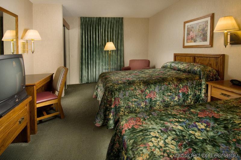 Fairfield & By Marriott Dallas Dfw Airport South/irving 3*